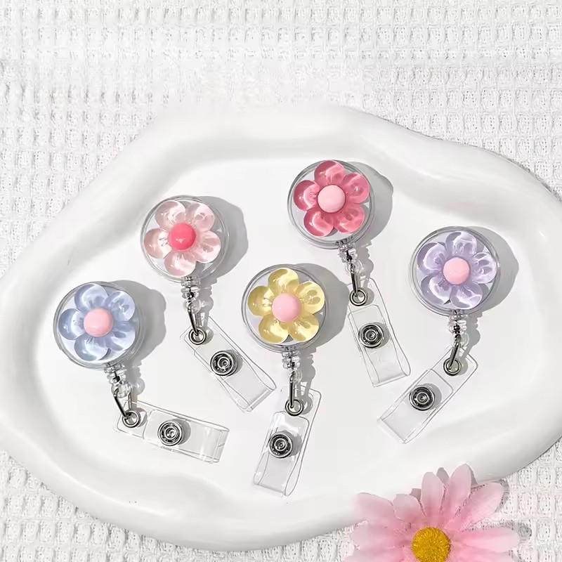 Cute Floral Retractable Badge  - огляд і ціна Xray Tech Accessories