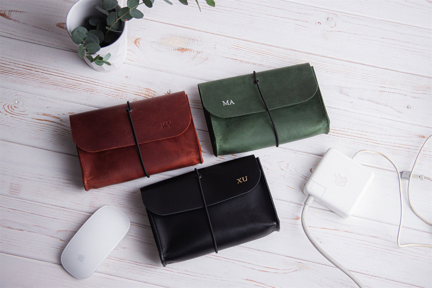 Genuine Leather MacBook Mouse  - огляд і ціна Tech Accessories For Travel