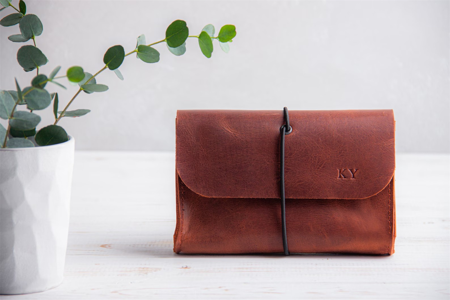 Genuine Leather MacBook Mouse  - огляд і ціна Tech Accessories For Travel